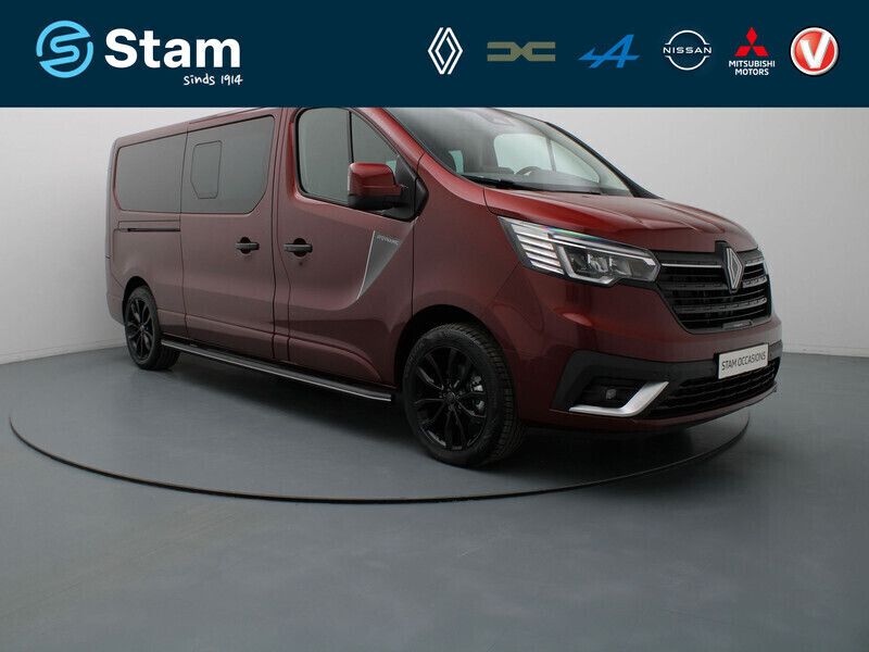 Rood metallic Gebruikt 2024 Renault Trafic Van | € 38.490 - Afbeelding 1/4