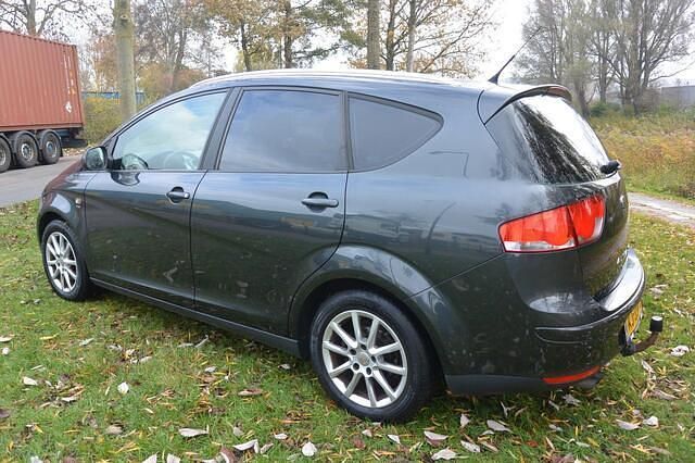 Occasion Seat Altea XL Reference 125 PK (91 kW) 2010 Grijs MPV