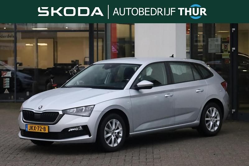 Zilver Gebruikt 2021 Skoda Scala Ambition Hatchback | € 17.950 (Eerlijke prijs) - Afbeelding 1/4