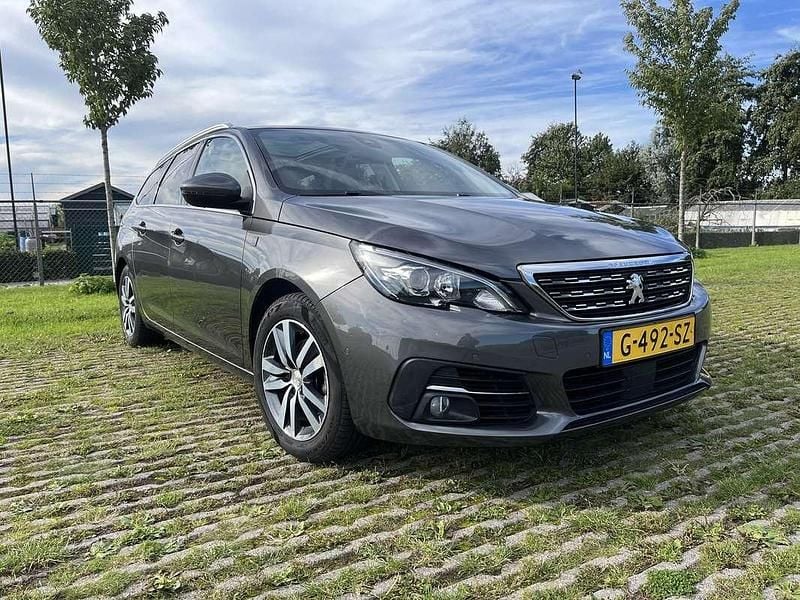 Occasion Peugeot 308 131 PK (96 kW) 2019 Grijs MPV