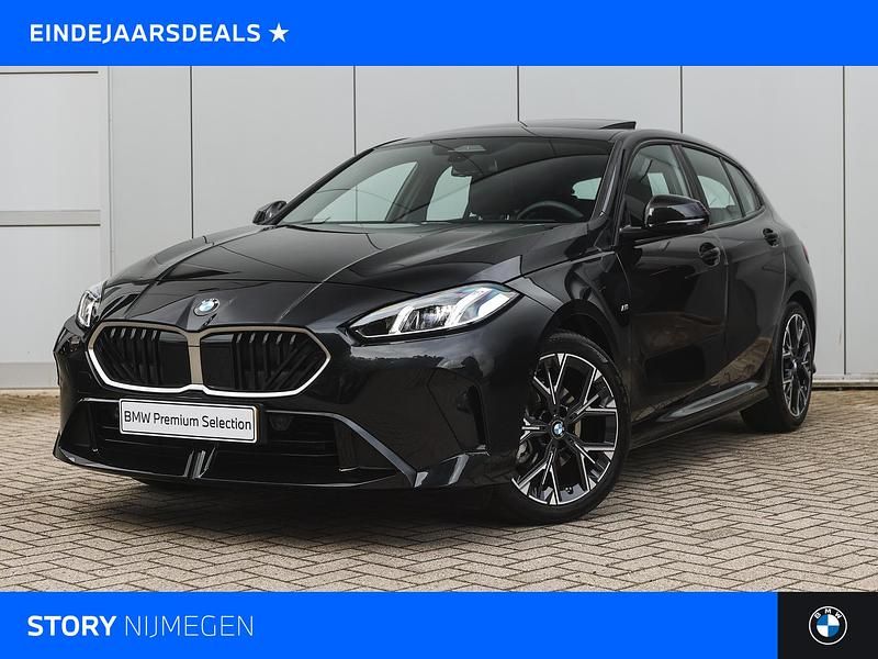 Zwart Gebruikt 2025 BMW 120 M Sport Hatchback | € 38.950 (Duur) - Afbeelding 1/4