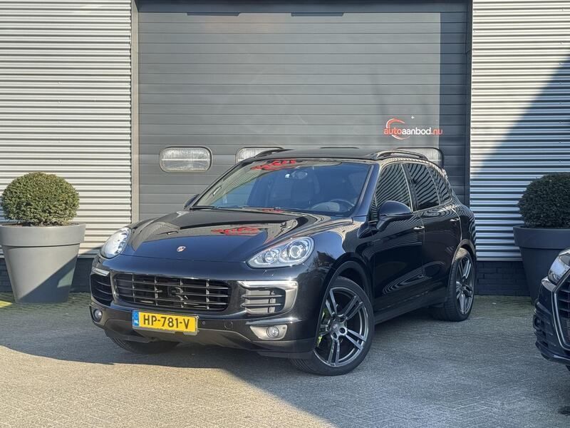 Zwart Gebruikt 2015 Porsche Cayenne SUV | € 20.900 (Super prijs) - Afbeelding 1/4