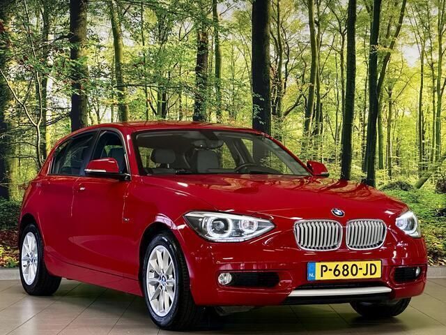 Occasion BMW 118 Executive 170 PK (125 kW) 2014 Rood Hatchback
