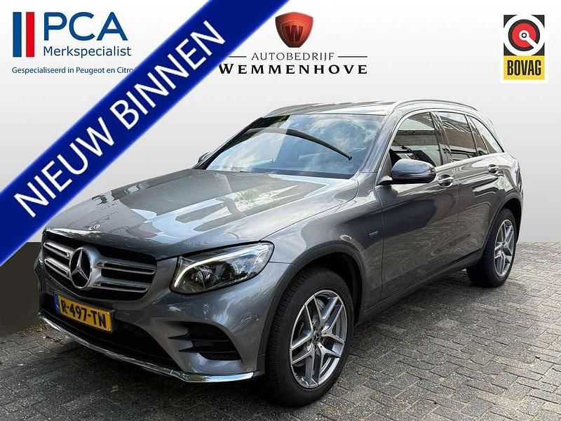 Grijs Gebruikt 2017 Mercedes GLC350 Business SUV | € 27.950 (Eerlijke prijs) - Afbeelding 1/4