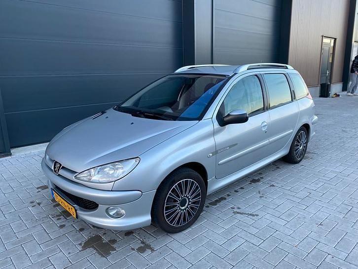 Gebruikt 2005 Peugeot 206 Stationwagen | € 750 (Goede deal) - Afbeelding 1/4
