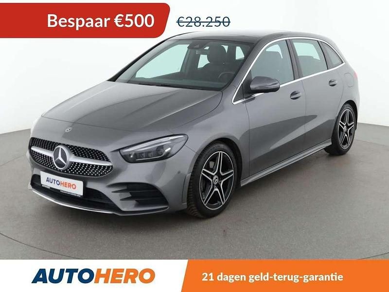 Grijs Occasion 2019 Mercedes B200 AMG line MPV | € 27.949 (Iets duurder) - Afbeelding 1/3