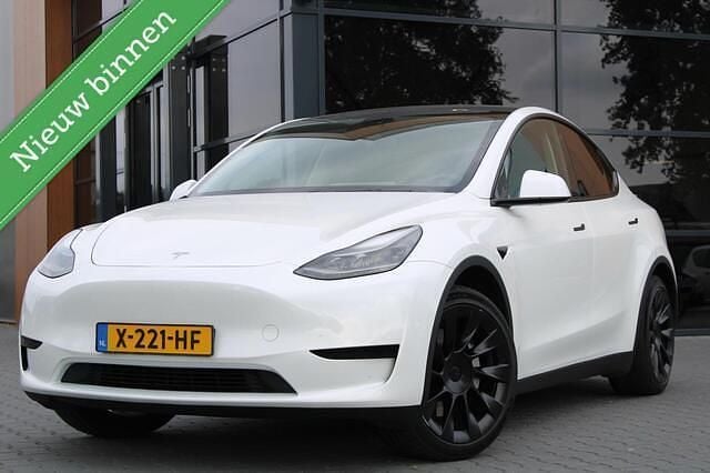 Wit Gebruikt 2023 Tesla Model Y SUV | € 31.850 (Goede deal) - Afbeelding 1/4