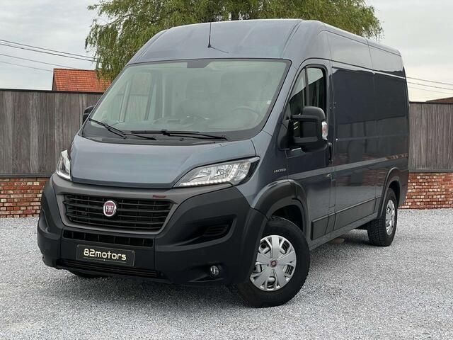 Grijs Occasion 2021 Fiat Ducato Van | € 23.950 (Goede deal) - Afbeelding 1/4