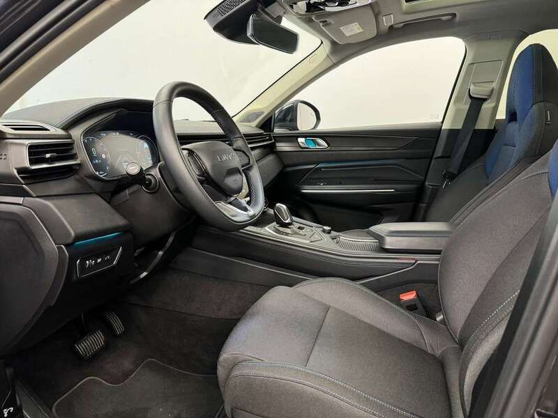 Zwart, metallic lak Gebruikt 2021 Lynk & Co 01 SUV | € 24.950 (Eerlijke prijs) - Afbeelding 1/1
