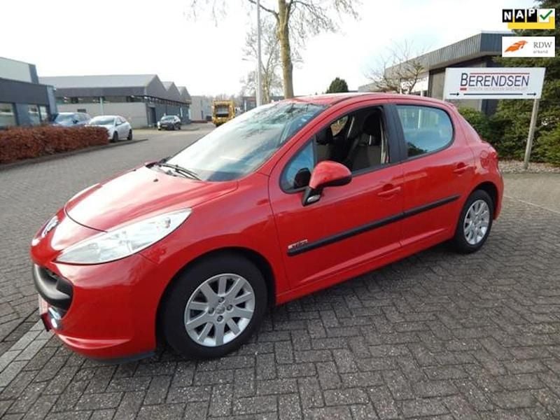Rood Gebruikt 2009 Peugeot 207 Hatchback | € 1.695 (Goede deal) - Afbeelding 1/4