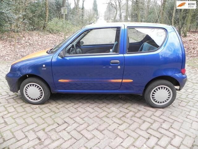 Blauw Gebruikt 2001 Fiat Seicento Hatchback | € 1.700 (Iets duurder) - Afbeelding 1/4