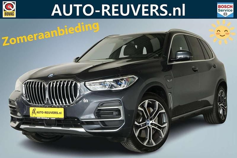 Grijs, metallic lak Gebruikt 2022 BMW X5 Executive SUV | € 61.900 (Super prijs) - Afbeelding 1/4