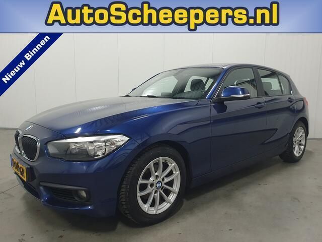 Blauw Gebruikt 2017 BMW 116 Executive Hatchback | € 10.995 (Eerlijke prijs) - Afbeelding 1/4