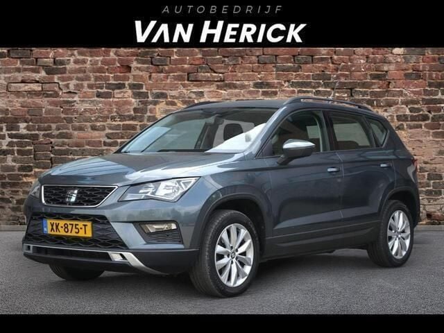 Grijs Gebruikt 2017 Seat Ateca Style SUV | € 17.745 (Goede deal) - Afbeelding 1/4