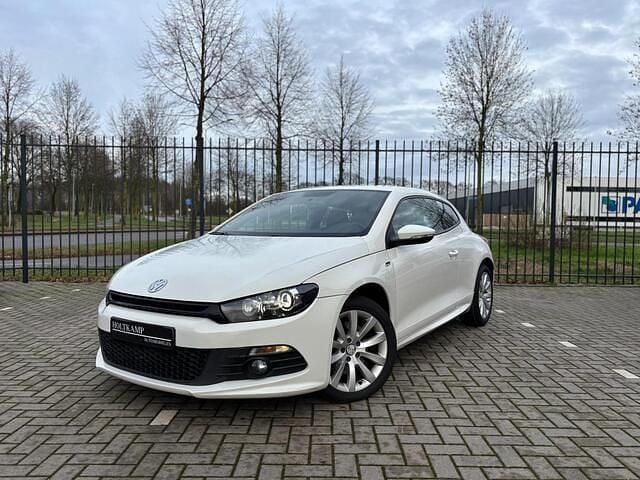 Wit Gebruikt 2013 VW Scirocco R-line Coupé | € 8.995 (Goede deal) - Afbeelding 1/4