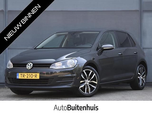 Grijs, metallic lak Gebruikt 2013 VW Golf VII Hatchback | € 11.695 (Iets duurder) - Afbeelding 1/4