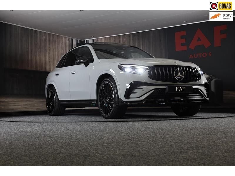 Grijs Gebruikt 2024 Mercedes GLC63 AMG AMG SUV | € 89.950 - Afbeelding 1/3