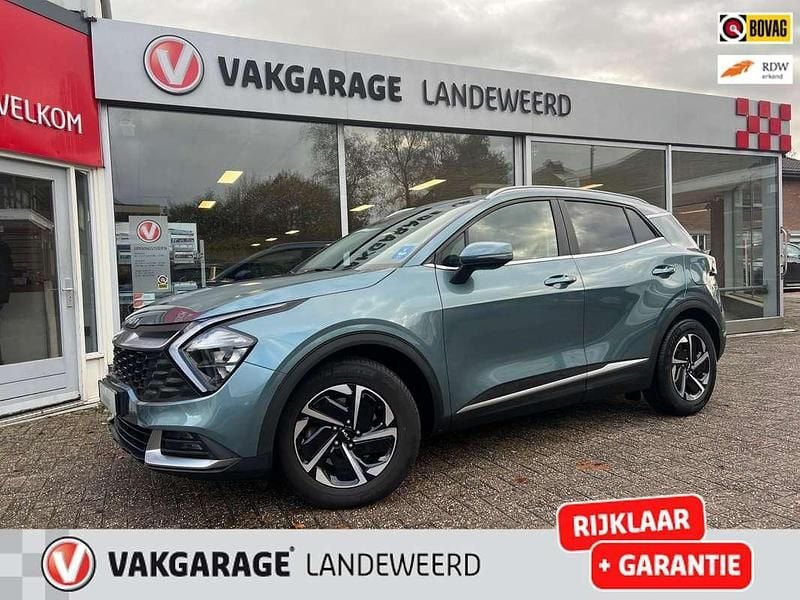 Blauw (metallic) Gebruikt 2022 Kia Sportage SUV | € 33.932 (Iets duurder) - Afbeelding 1/4