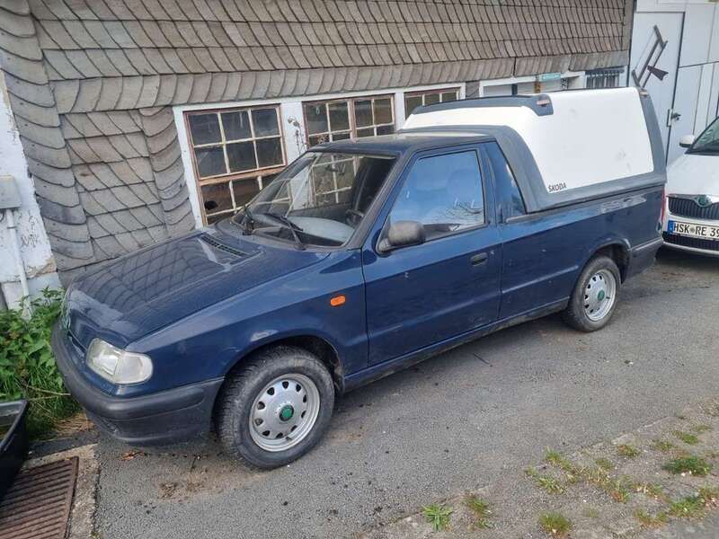Blauw Gebruikt 1998 Skoda Pick-up Pickup | € 1.050 - Afbeelding 1/4