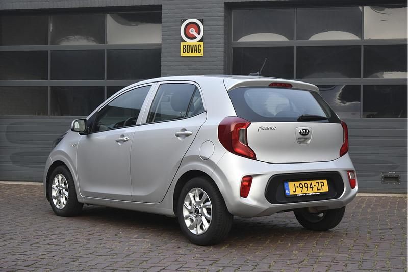 Occasion Kia Picanto Comfort 67 PK (49 kW) 2020 Zilver Hatchback