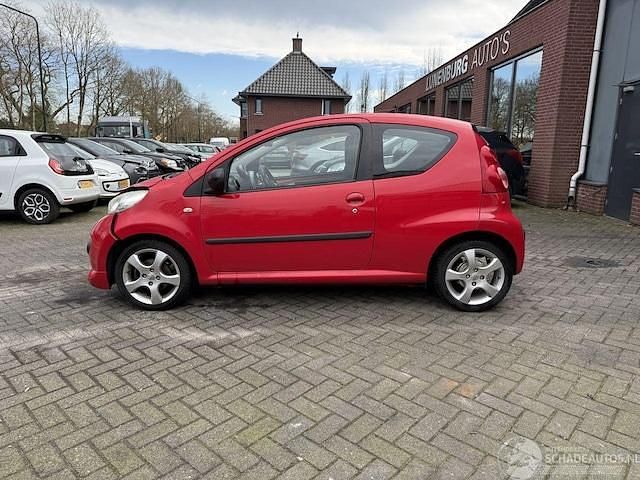 Occasion Peugeot 107 2009 Rood Hatchback