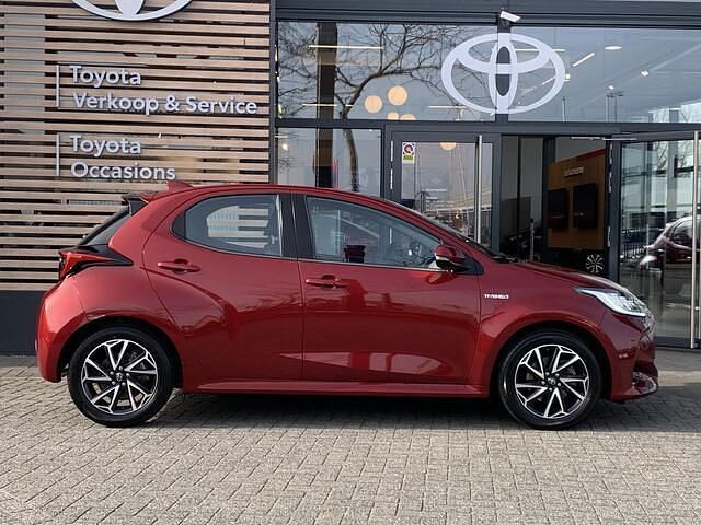 Occasion Toyota Yaris Edition 116 PK (85 kW) 2020 Rood Hatchback
