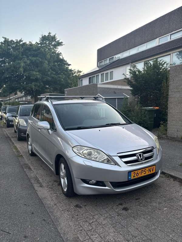 Zilver Gebruikt 2004 Honda FR-V Executive MPV | € 2.300 (Eerlijke prijs) - Afbeelding 1/4