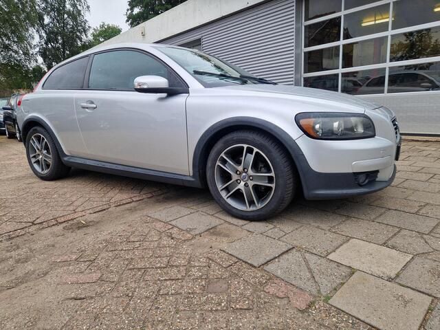 Occasion Volvo C30 Momentum 136 PK (100 kW) 2007 Grijs, metallic lak Hatchback