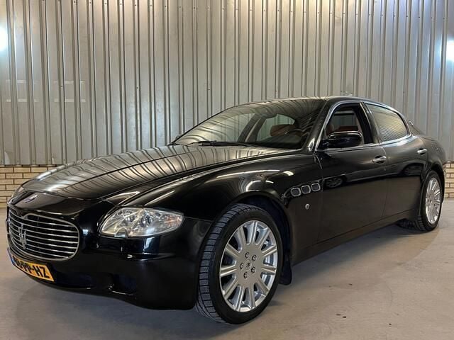 Zwart Gebruikt 2004 Maserati Quattroporte Sedan | € 8.499 - Afbeelding 1/4