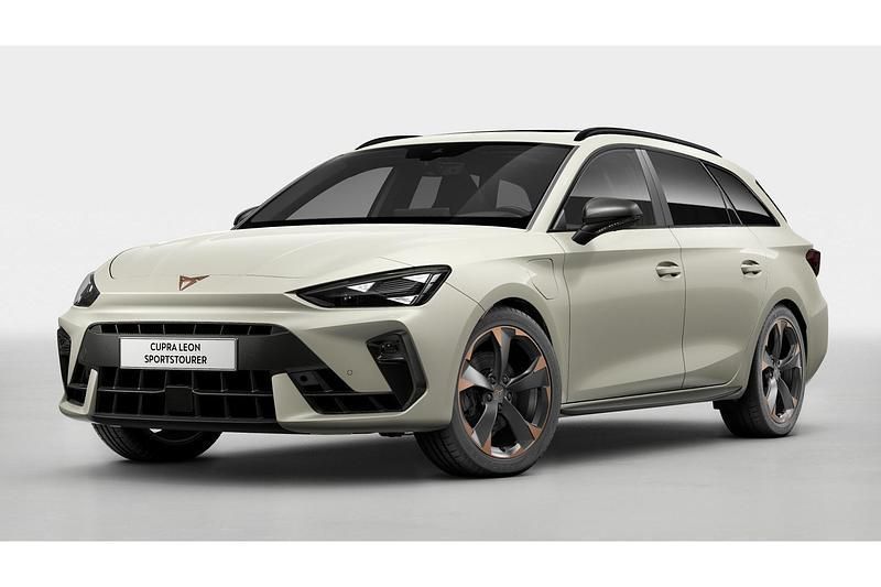 Taiga grey Nieuw 2025 Cupra Leon Stationwagen | € 47.568 (Eerlijke prijs) - Afbeelding 1/4