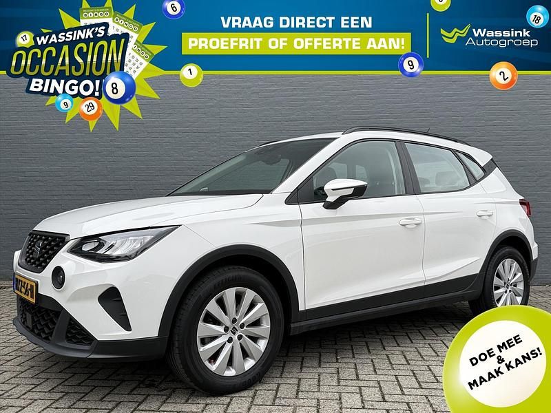 Wit Gebruikt 2022 Seat Arona Style SUV | € 18.390 (Eerlijke prijs) - Afbeelding 1/4