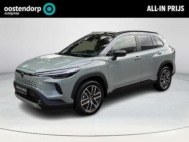 (6x3) urban khaki overig Nieuw 2025 Toyota Corolla Cross Executive SUV | € 48.350 (Duur) - Afbeelding 1/4