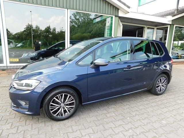 Blauw Gebruikt 2016 VW Golf Sportsvan MPV | € 14.450 (Eerlijke prijs) - Afbeelding 1/4