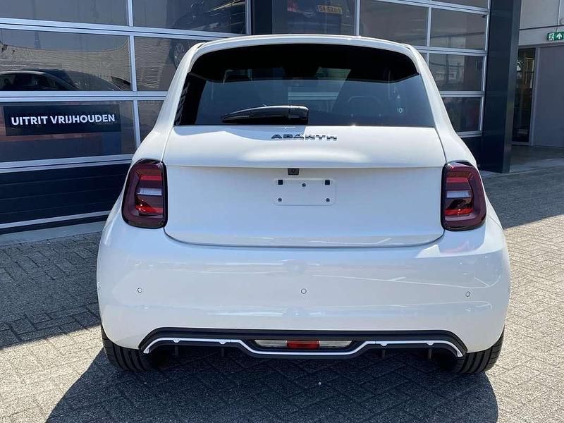 Nieuw Abarth 500e Turismo 114 kW (155 PK) 2025 Overig Hatchback