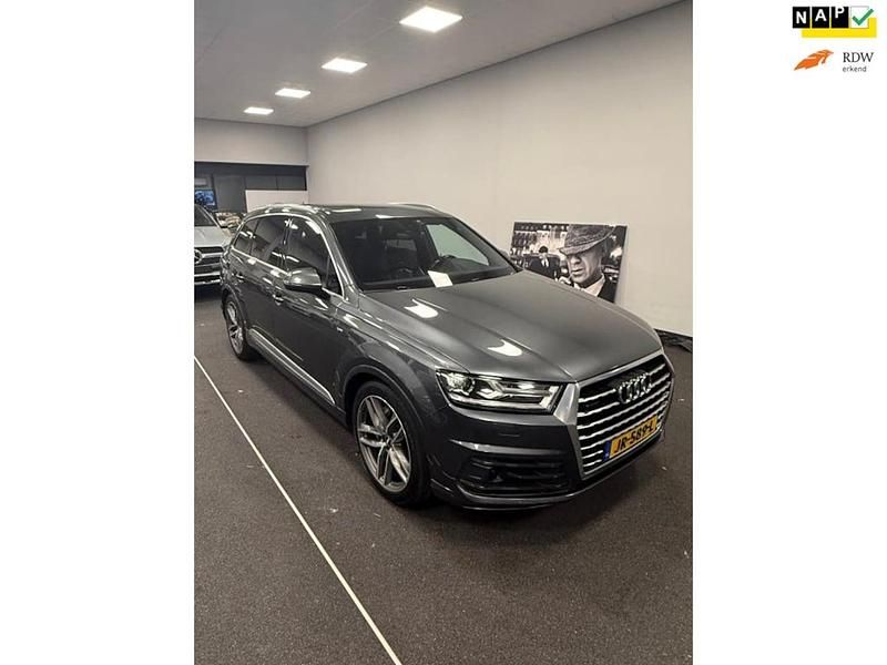 Grijs Occasion 2016 Audi Q7 Proline SUV | € 24.500 (Goede deal) - Afbeelding 1/4