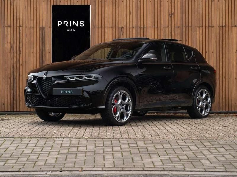 Zwart Gebruikt 2024 Alfa Romeo Tonale Veloce SUV | € 41.900 (Eerlijke prijs) - Afbeelding 1/4