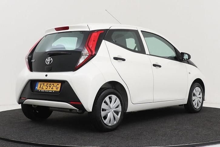 Occasion Toyota Aygo 72 PK (52 kW) 2019 Wit Hatchback