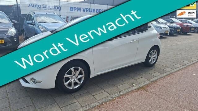 Wit Gebruikt 2013 Peugeot 208 Hatchback | € 4.495 (Goede deal) - Afbeelding 1/4