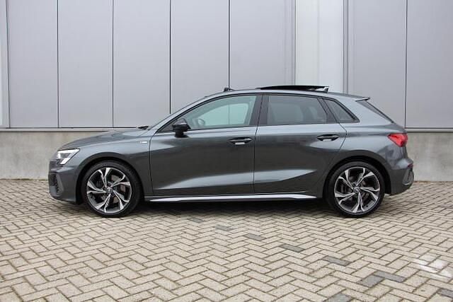 Occasion Audi A3 Sportback S-Line 150 PK (110 kW) 2020 Grijs (metallic) Hatchback