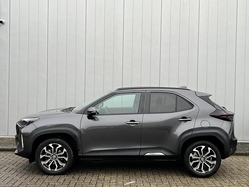 Occasion Toyota Yaris Cross Limited 93 PK (68 kW) 2025 Grijs SUV