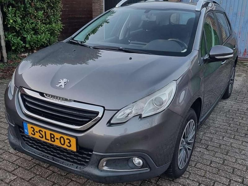 Grijs Gebruikt 2013 Peugeot 2008 Active SUV | € 5.000 (Eerlijke prijs) - Afbeelding 1/4