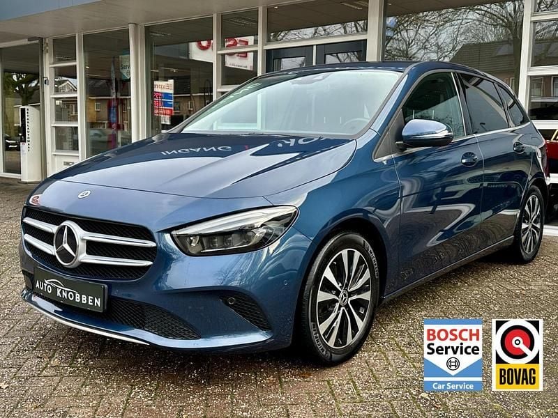 Blauw Gebruikt 2022 Mercedes B250e Luxury MPV | € 23.800 (Goede deal) - Afbeelding 1/4