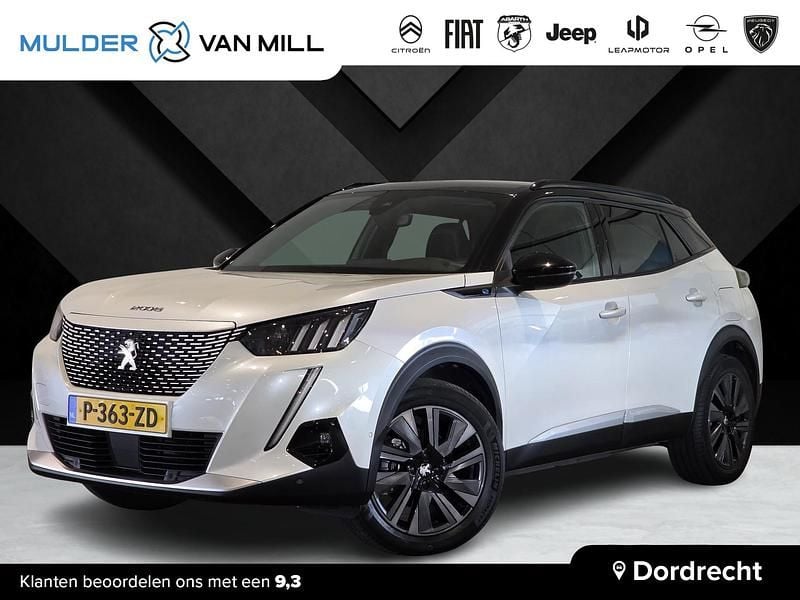 Wit Gebruikt 2022 Peugeot e-2008 GT SUV | € 21.945 (Iets duurder) - Afbeelding 1/4