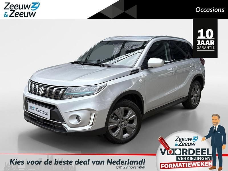 Silky silver Gebruikt 2024 Suzuki Vitara SUV | € 24.675 (Eerlijke prijs) - Afbeelding 1/4