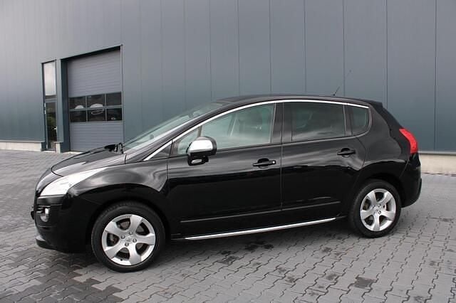 Zwart Gebruikt 2012 Peugeot 3008 Style MPV | € 4.500 (Goede deal) - Afbeelding 1/4