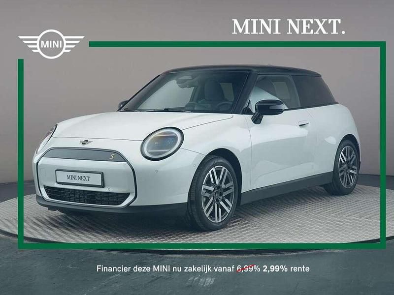 Nieuw Mini Cooper SE Classic 160 kW (218 PK) 2025 Wit Hatchback