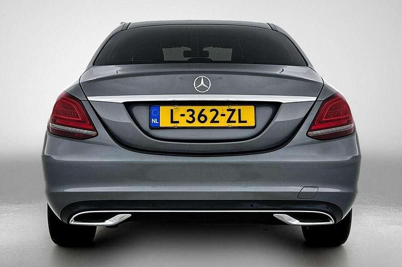 Occasion Mercedes C180 Avantgarde 157 PK (115 kW) 2021 Grijs Sedan