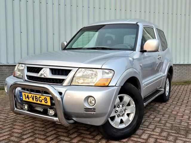 Occasion Mitsubishi Pajero 161 PK (118 kW) 2006 Grijs SUV