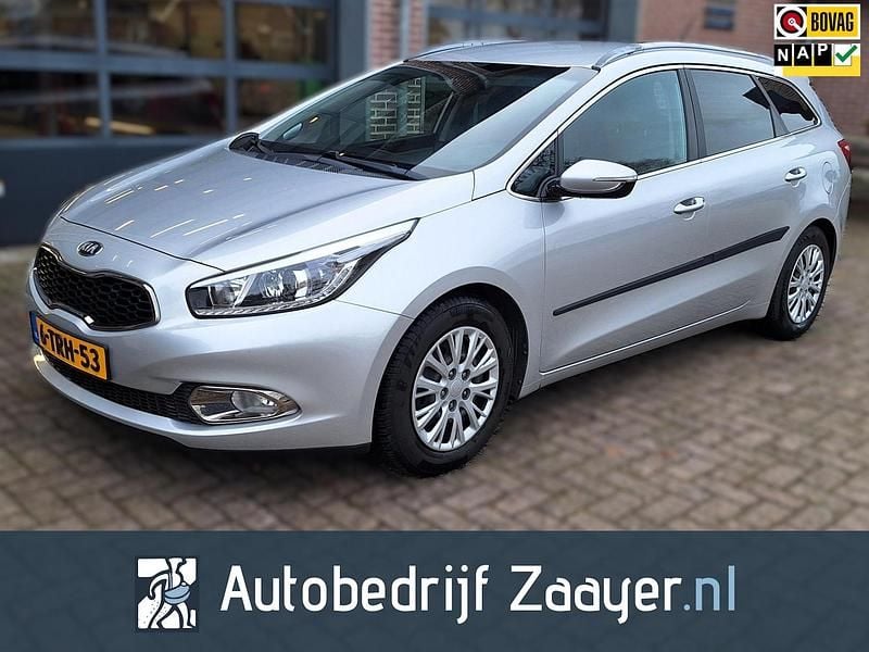 Grijs Gebruikt 2014 Kia Ceed Hatchback | € 5.850 (Goede deal) - Afbeelding 1/4