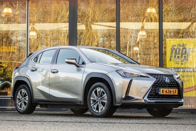 Grijs, metallic lak Gebruikt 2020 Lexus UX 300e SUV | € 23.950 - Afbeelding 1/4
